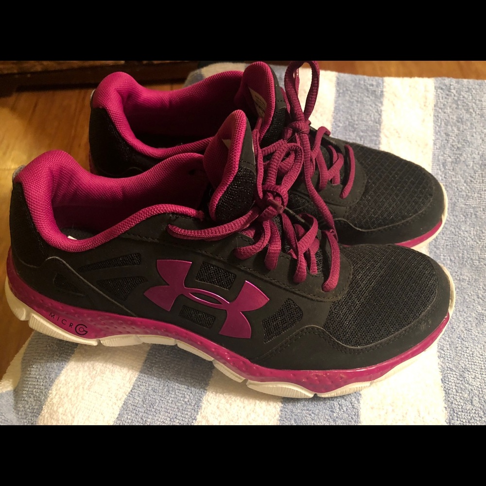Under Armour Sneakers